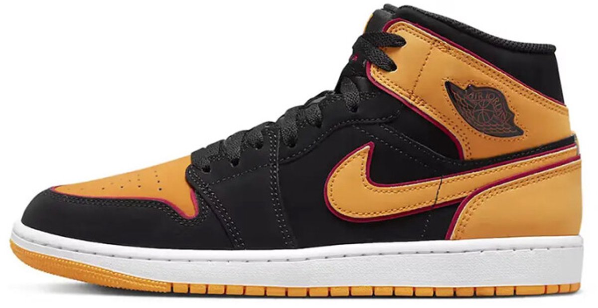 Jordan 1 mid | Black Vivid Orange | Maat 39