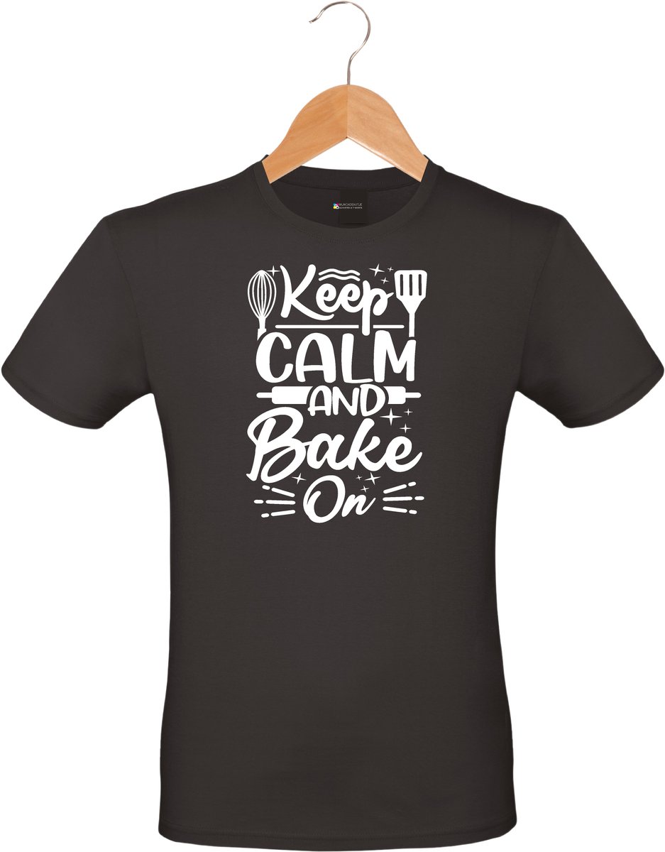 Mijncadeautje - Barbecue T-shirt - unisex - zwart - BBQ - Garden party - Tuinfeest - Vrijgezel - Verjaardag - Keep Calm and bake on - maat S