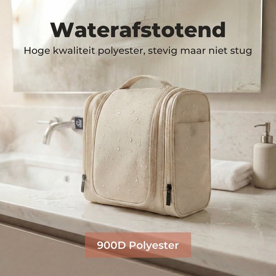 Beige toilettas met waterdruppels erop, op een marmeren wastafelblad.