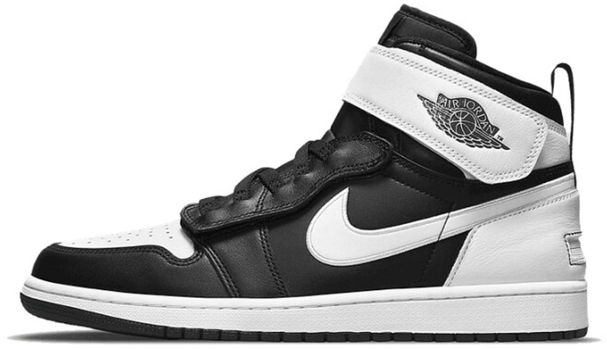 Air Jordan 1 Flyease Panda (GS) - Maat 38.5