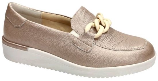 Champagne leren Solidus mocassin met brede K-wijdte leest en beige schakeldecoratie.