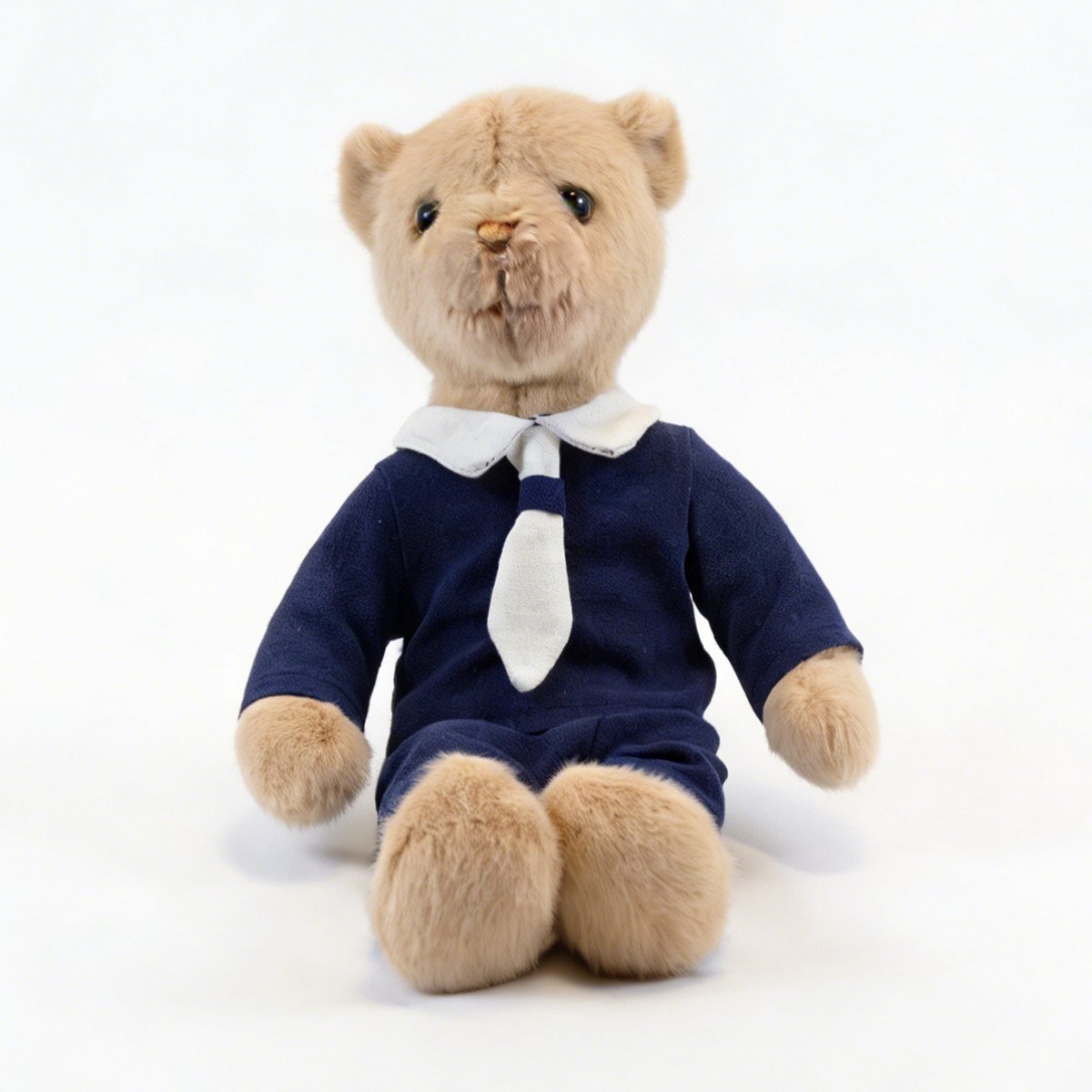 Bloemetje & Bear -Milo Pluche Beer 35 cm - Zachte Knuffel met Blauw Pak - Cadeau voor Kinderen en Volwassenen
