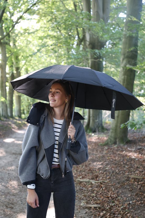 NovaQ Stormparaplu Opvouwbaar met Beschermhoes - Zwart - Grote Paraplu 110 CM - Automatisch Uitklapbaar - Windproof tot 100 KM P/U