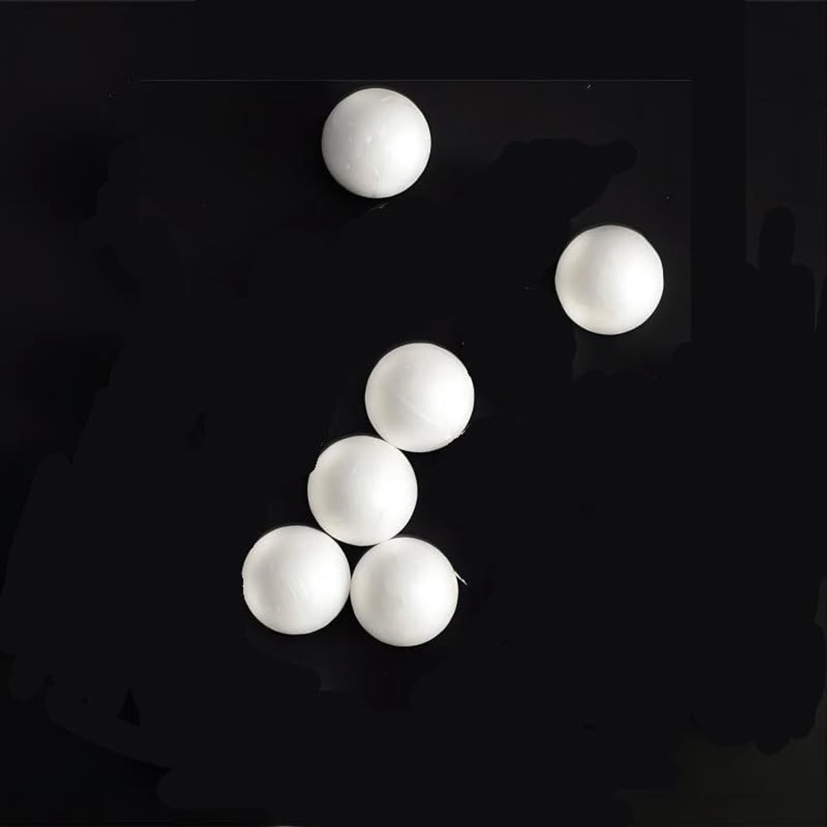 Dailygoods- Boetseerbal 6 Stuks - Schuimballen 4 cm - Wit - Kinderknutselmateriaal - Modelbouw - Veilig voor Kinderen - Perfect voor Decoraties