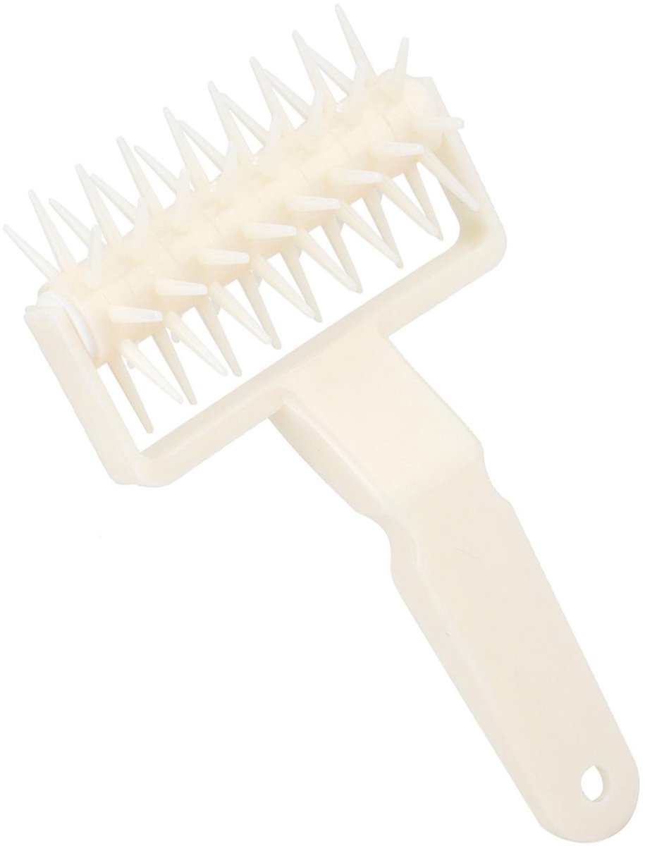 Dailygoods- Deegroller - Deegperforator - Pizzadeegdocker - Voorkomt blaarvorming - Slagvast plastic - Maat 21x12 cm