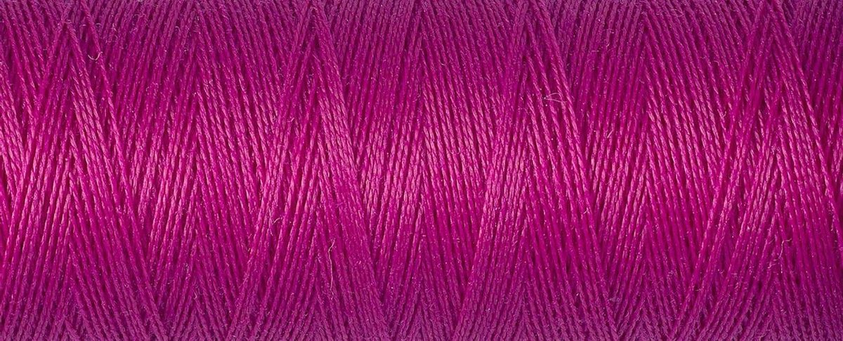 Naaidraad Polyester - Universeel Garen - Kleding Maken - Duits Kwaliteitsgaren - 100 Meter - Fuchsia