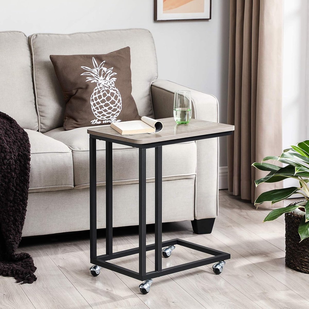 Bijzettafel op wieltjes 50x35x60 cm – Industriële laptoptafel verrijdbaar met metalen frame en vintage blad – Banktafel schuifbaar onder bank – Urbanhome Productbeschrijving (uitgebreid & conversiegericht)