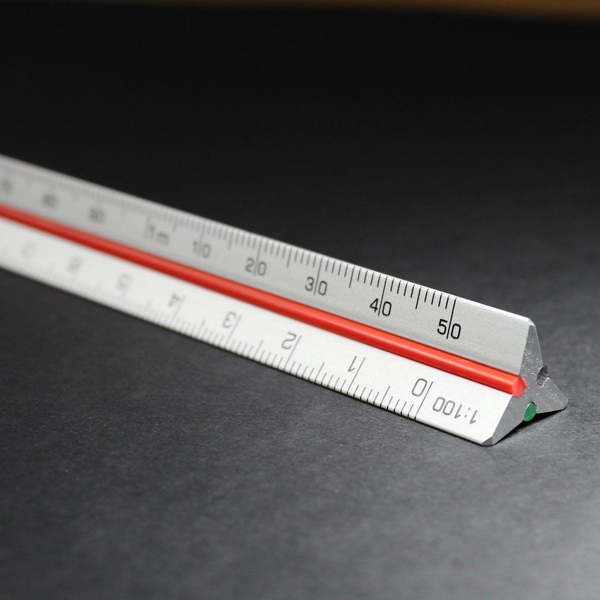 Schaal Liniaal - Driehoek Liniaal - Technische Tekeningen - Zakformaat 20cm - 6 Schalen - Metaal