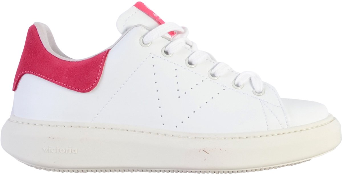 Sneakers met veters