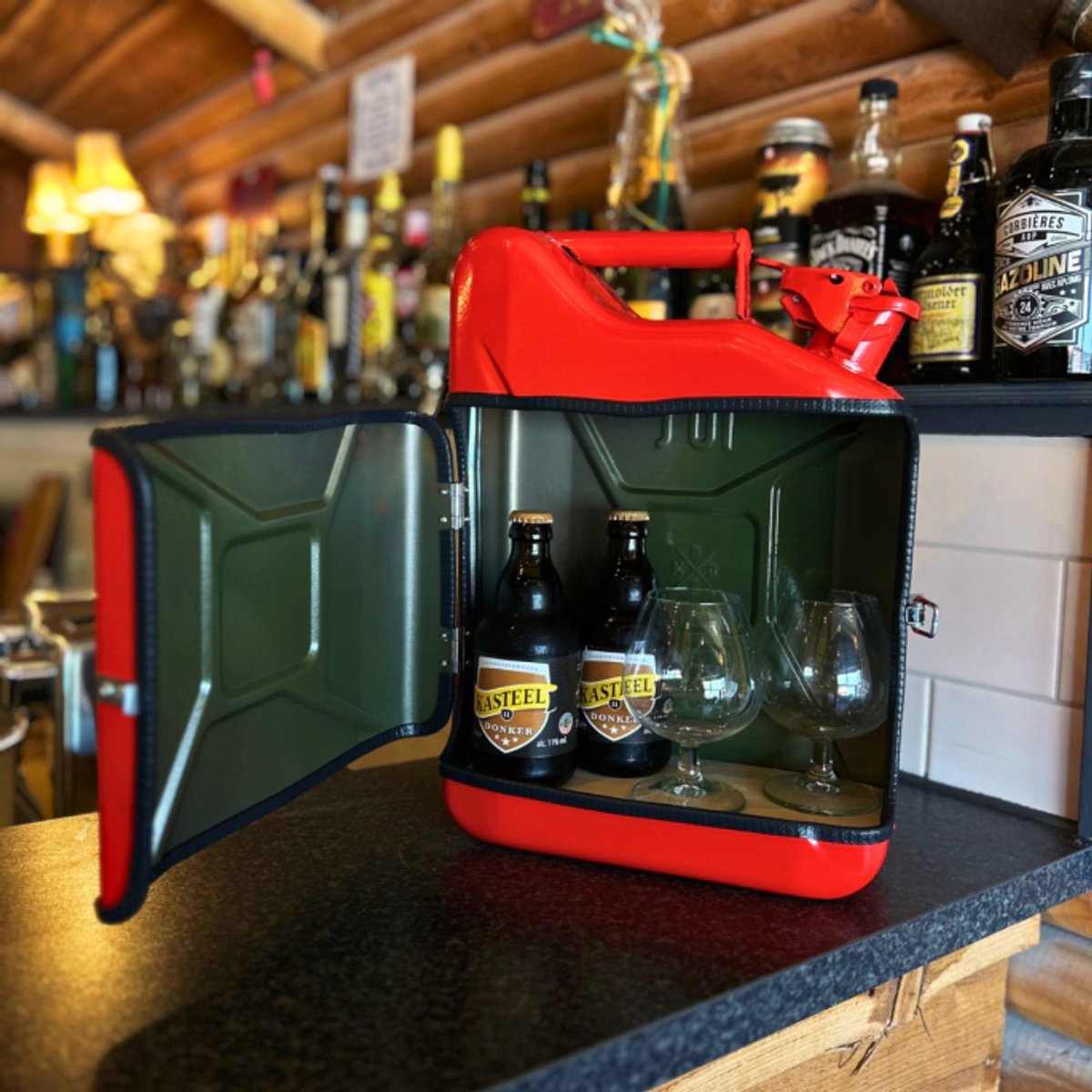 Jerrycan 10L Giftset – Rood – Duurzaam Staal – Uniek Cadeau - Mancave Meubel