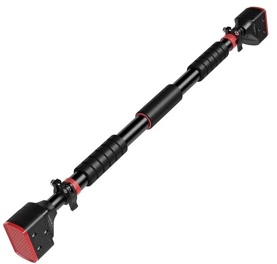 Zwarte optrekstang met rode accenten en antislip grips.