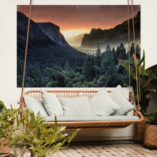 Lever de soleil brumeux dans le parc national de Yosemite aux USA Affiche de jardin 180x120 cm - Toile de jardin / Toile d'extérieur / Peintures d'extérieur (décoration de jardin) XXL / Groot format!