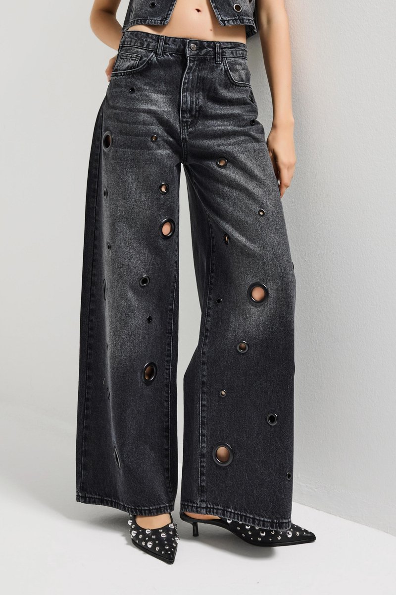 It's Basic - EYELET BAGGY MID RISE JEANS - JET BLACK