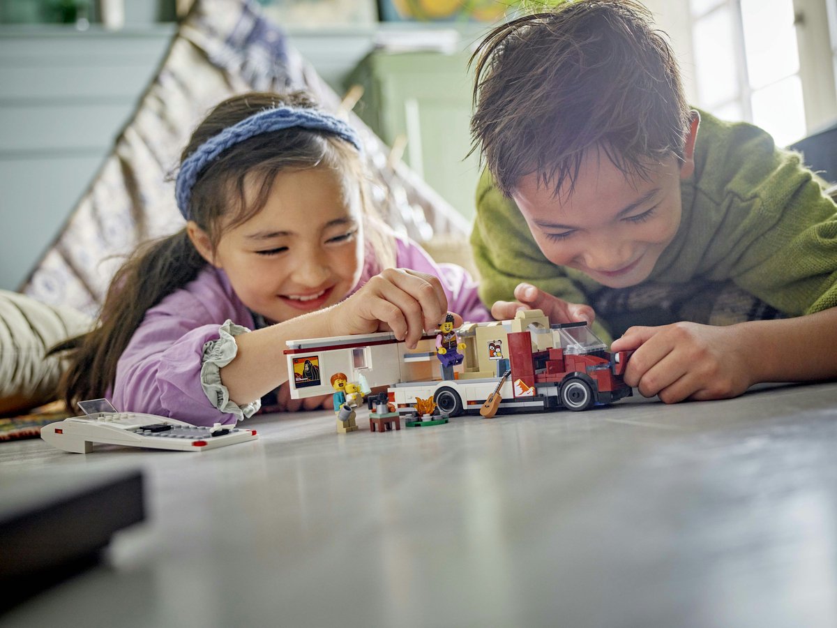 LEGO City Avontuurlijke camper voertuigset - 60454 — afbeelding 10