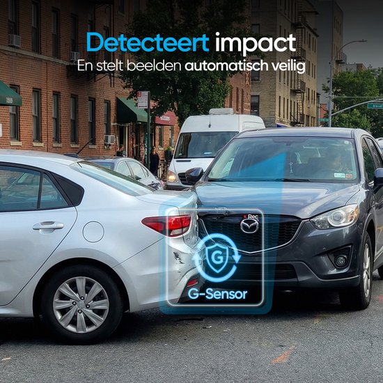 G-sensor van een auto-dashcam detecteert impact bij aanrijding tussen twee auto's.