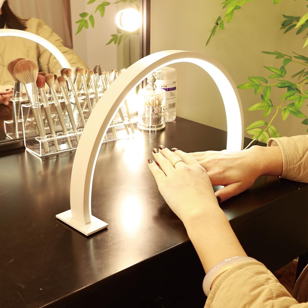 Halve Maan LED Tafellamp 52cm – Ideaal voor Nagelstyling, Wimperverlenging en Lezen
