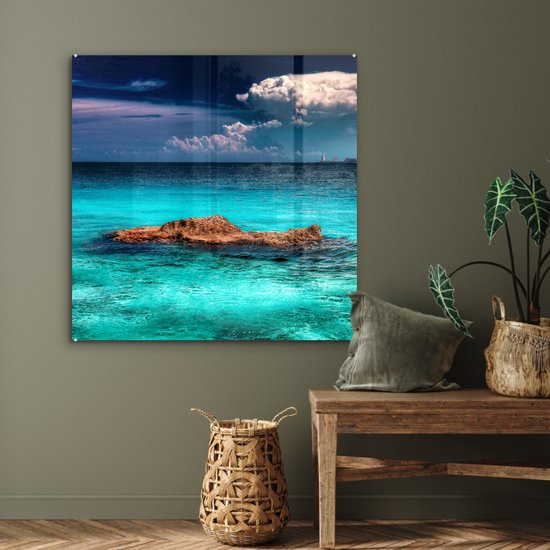 ® Glasschilderij 90x90 cm - Schilderij acrylglas - Skyline van Cancun met helderblauw water - Foto op glas - Muurdecoratie woonkamer - Wanddecoratie slaapkamer - Schilderijen