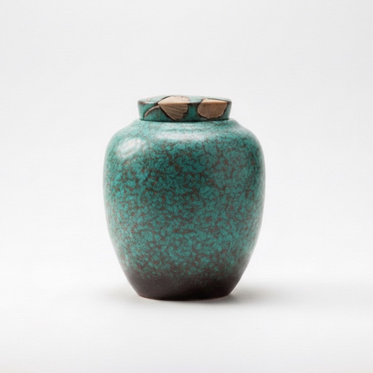 Artic Izu Urn - Luxe Urn - 2200 ml - Keramiek - Turquoise met Ginkgo Bladeren - Voor Huisdieren of Menselijk As - Hondenurn - Kattenurn