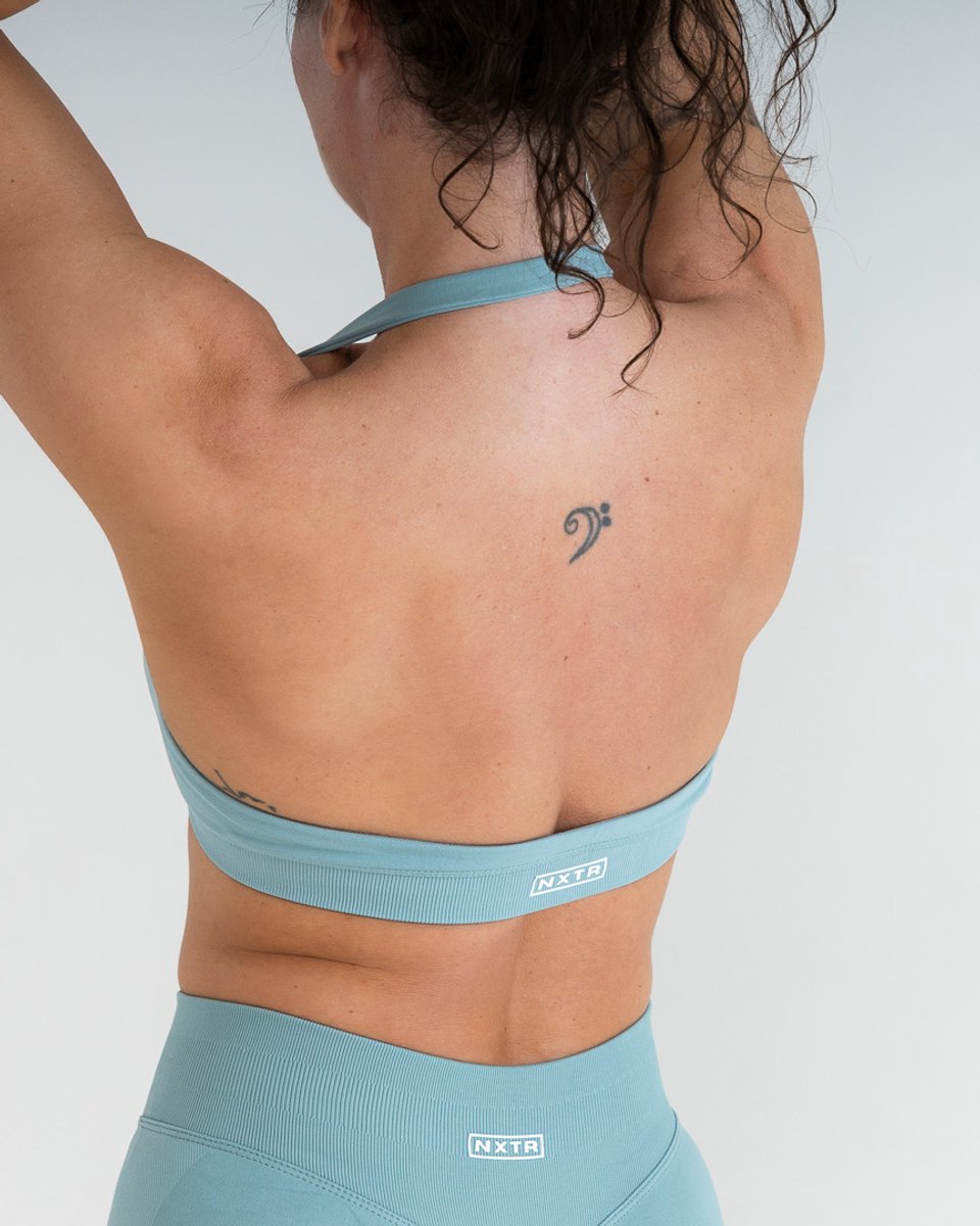 NXTR Core Premium Sports Bra - Sage - Racerback Design - Medium Support - Naadloze Sportbeha
