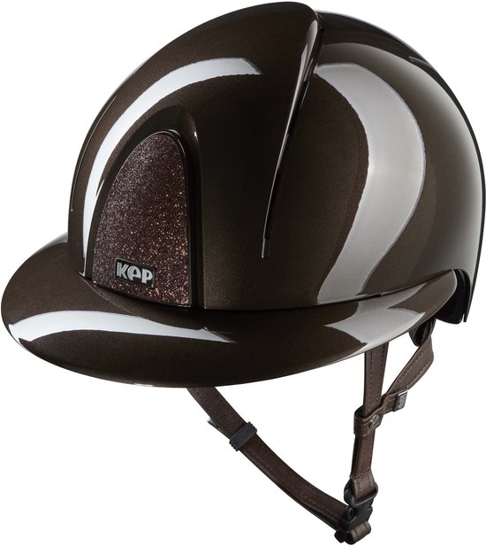 Bruine KEP Italia helm met glitterpaneel, 'KEP' logo en bruine leren kinband.