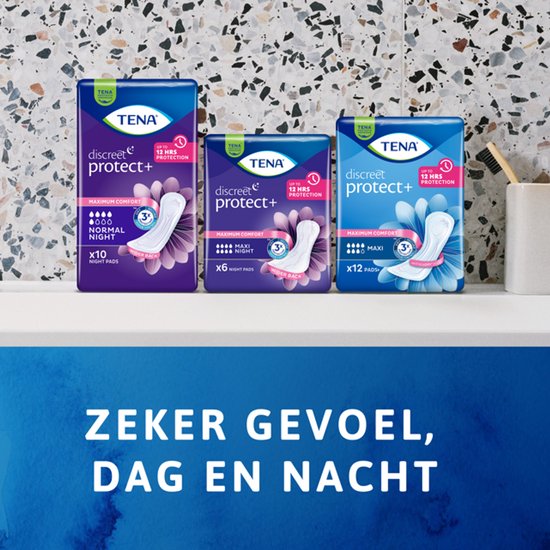 Drie verpakkingen TENA Discreet Protect+ verbanden (normal night, maxi night, maxi) op een witte achtergrond.