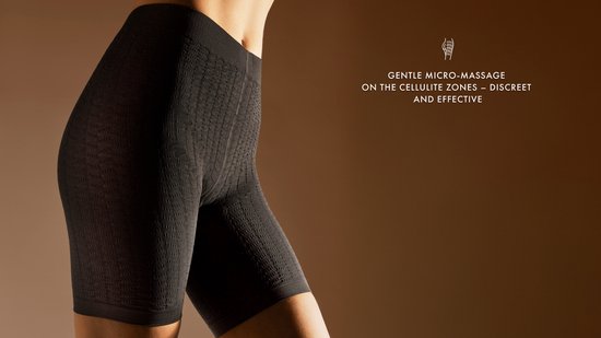 Zwarte, knielange shapewear met een subtiel geweven patroon.