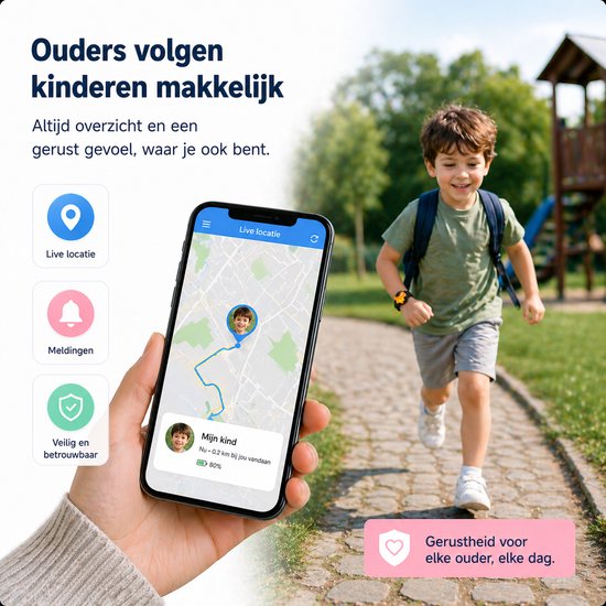 Jongen met zwarte armband met dinosaurus op arm, op een smartphone wordt de live locatie getoond.