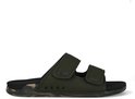 Zijaanzicht van een militaire groene Reef slipper met twee banden en camouflage zool.