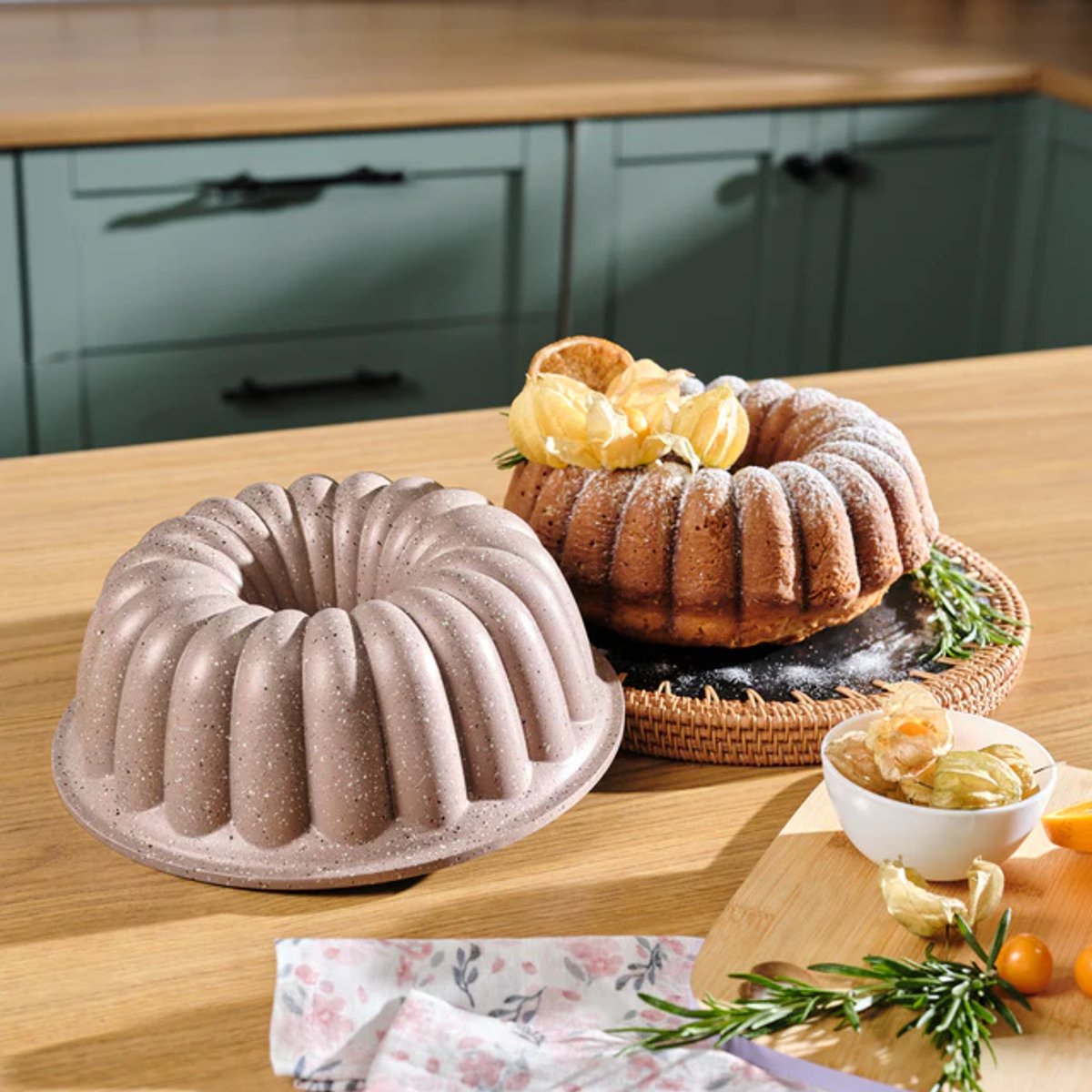 Karaca Cake Pro Lina - Bakvorm - 25,5 cm - Gegoten Aluminium - Roségoud - Decoratieve Cakevorm