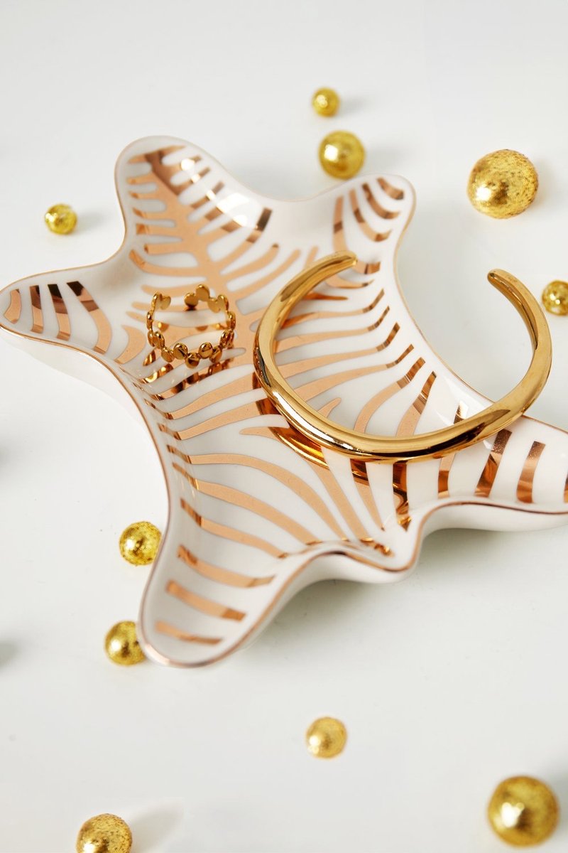 Sieraden Schaaltje | Tijger | Wit Goud | Purrrfect | Chique | Amberblok schaaltje | Amuse | Nieuwe woning | Verhuisd | Woonaccessoires | Woonaccessoire | Decoratie | Decoratief | Deco | Vrienden | Moederdag | Vakantie | Sushi | Bonbons | Accessoires