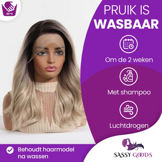 Mannequin met een pruik die gewassen kan worden met shampoo en aan de lucht gedroogd.