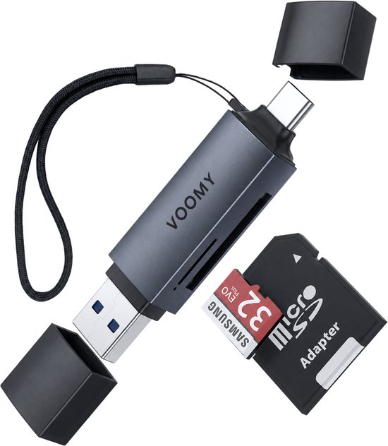 Lecteur de carte USB Voomy anthracite avec capuchons noirs, à côté d'une carte micro SD avec logo Samsung. Un connecteur USB-C et un connecteur USB-A sont visibles.