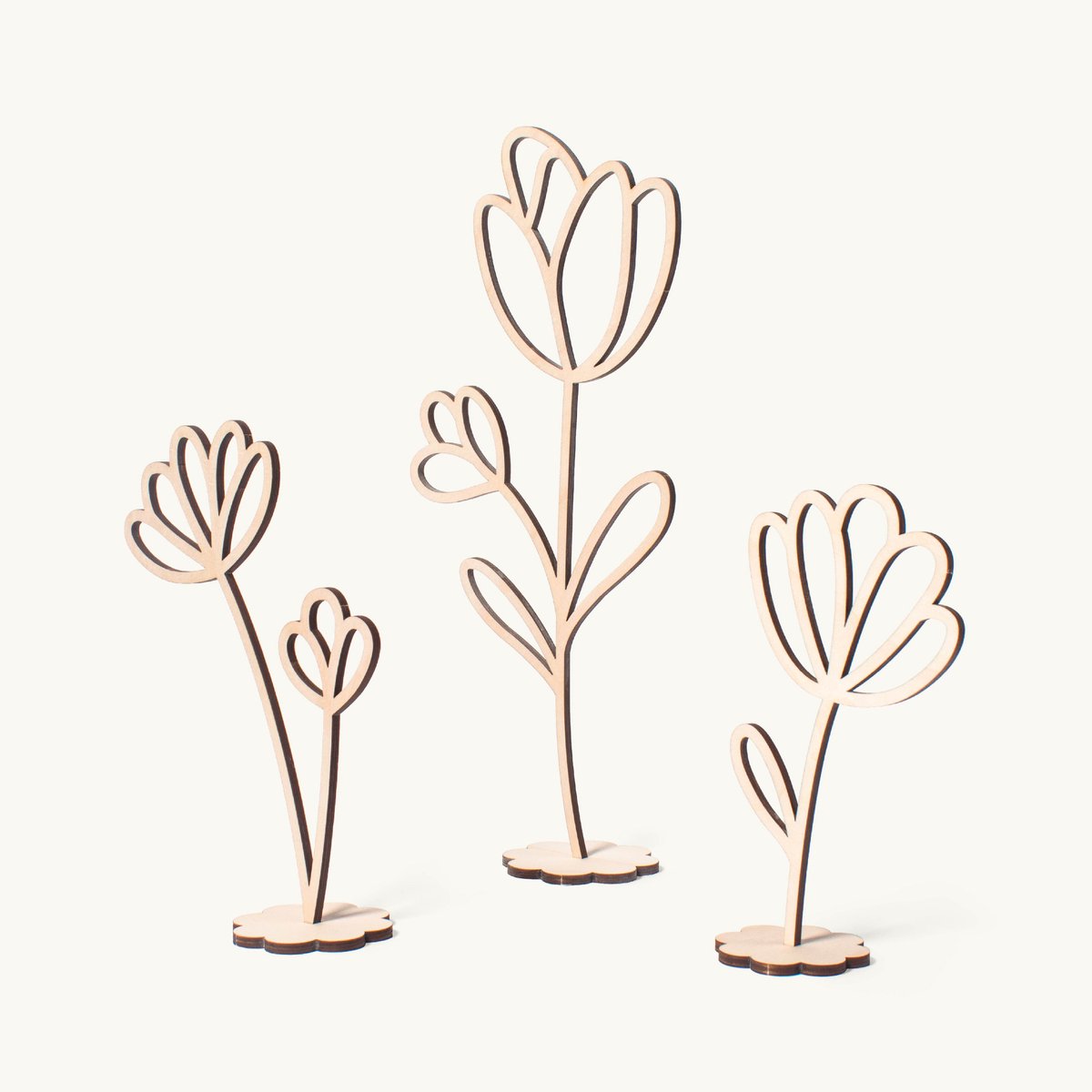 Tussen de bloemen | Staande decoratie | Bij - trio | 25x25