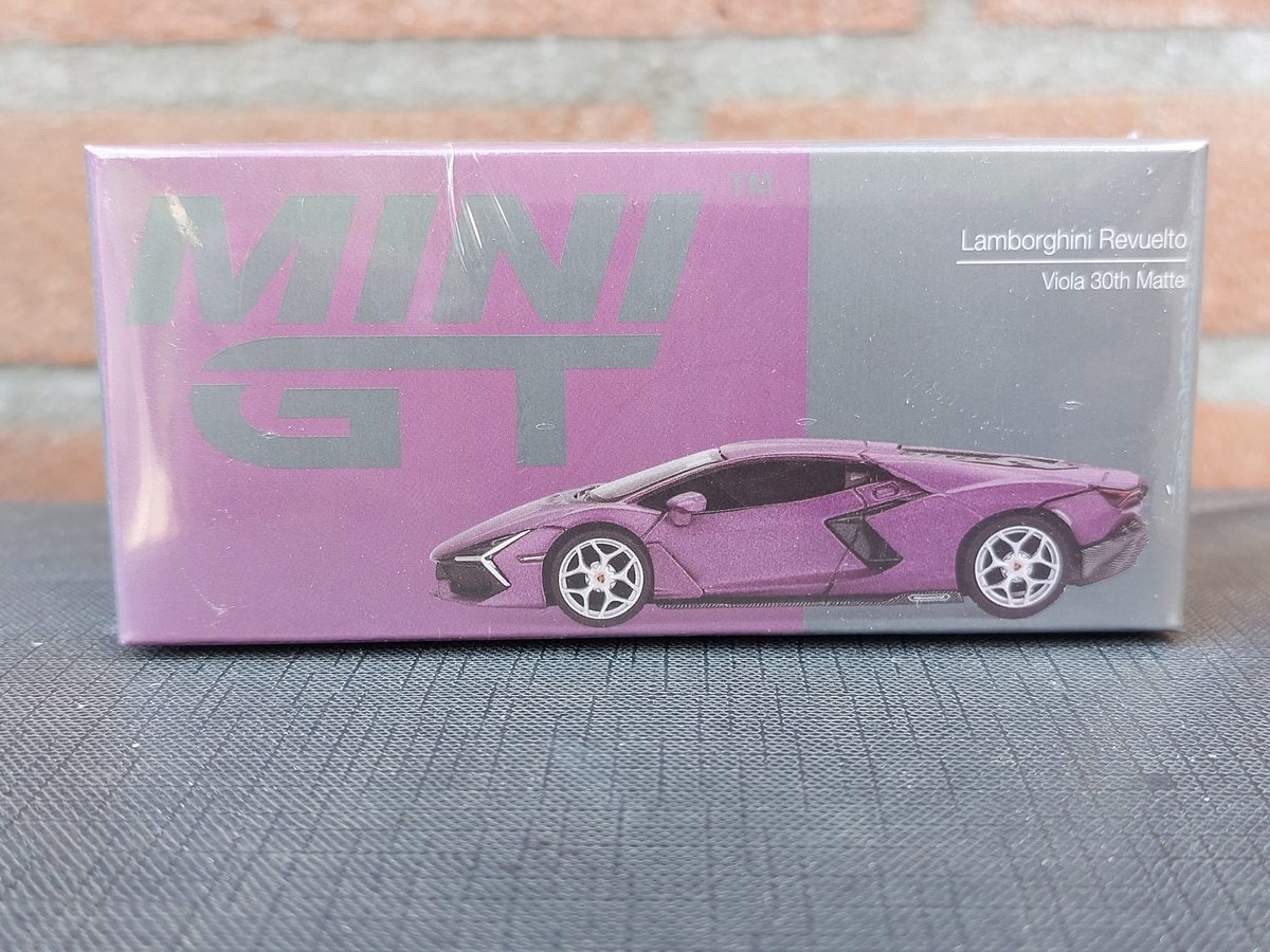 MINIGT 1/64 2024 Lamborghini Revuelto, Viola 30th matte nr1121