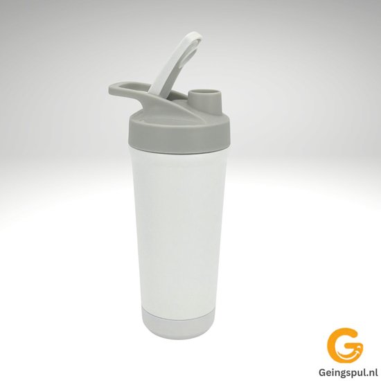 Witte RVS shakebeker van 800ml met een grijze dop en klapdeksel.