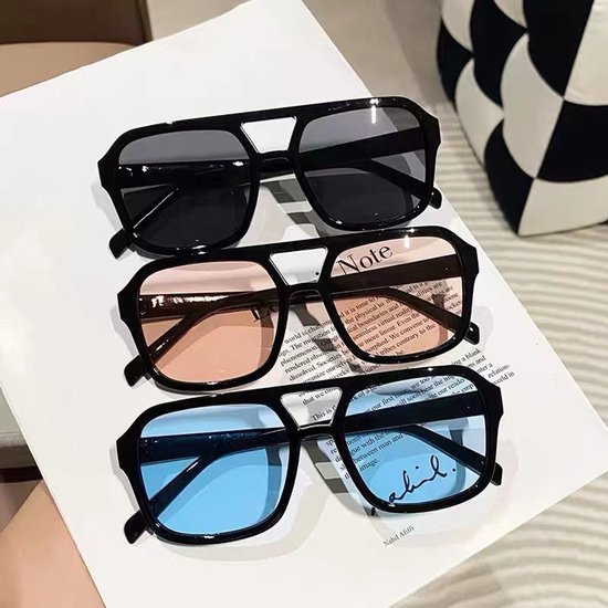 Zonnebrillen - 3 stuks– Vierkant montuur, dubbele neusbrug - UV380-bescherming - Zwarte monturen - Unisex - Retro-stijl - Rechthoekige vorm - Flat-top design - Trendy zonnebrillen - Kleuren: Grijs, Roze, Grijs — afbeelding 2