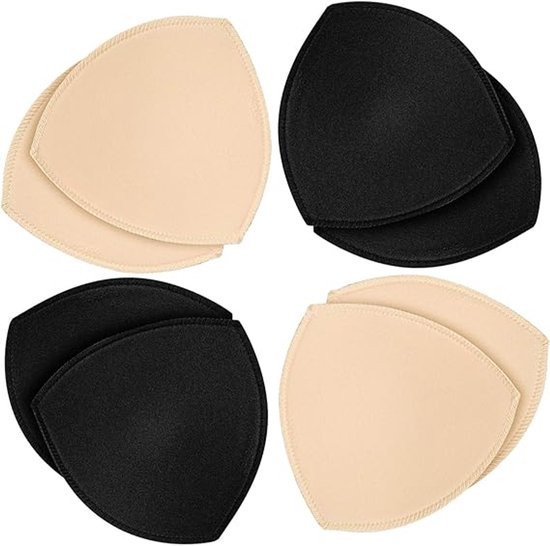 Vier paar driehoekige, naadloze bh-pads in beige en zwart, met gestikte randen.
