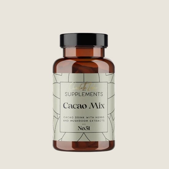 Amberkleurige pot met 'Cacao Mix' etiket van Charlotte Labee Supplements.