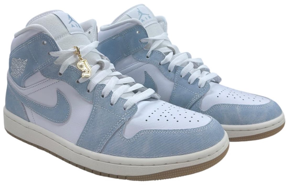 White/Worn Blue Sail