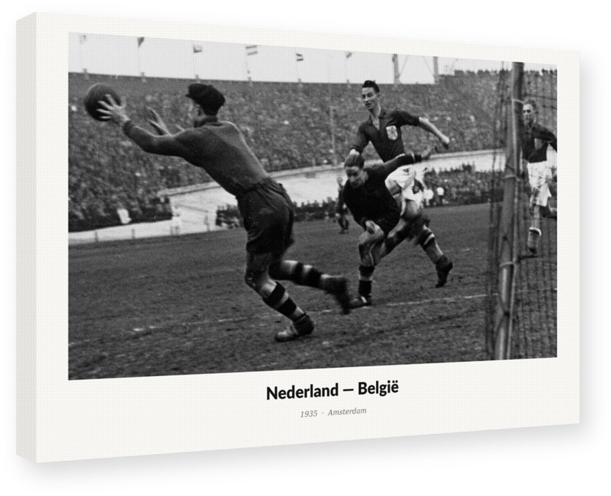 1935 KNVB Nederland België Voetbal 30x20 cm - Vintage Schilderij Canvas op Frame - Wanddecoratie Kunstdruk - Voetbal Nostalgie