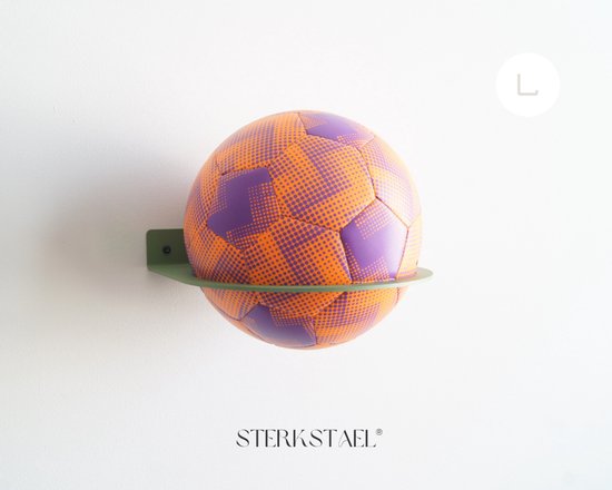 Support mural vert avec un ballon de football violet et orange.