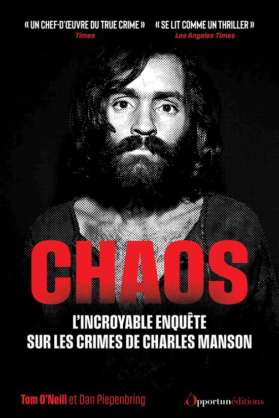 Boekcover met een zwart-wit foto van Charles Manson. De titel 'CHAOS' staat in rode letters op de voorgrond.
