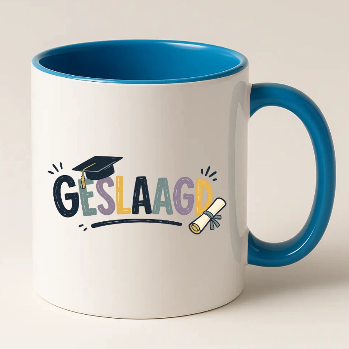 Geslaagd Mok (Blauw) – Diploma Cadeau – Geslaagd Cadeau Man Vrouw – Afstudeerhoed en Diploma