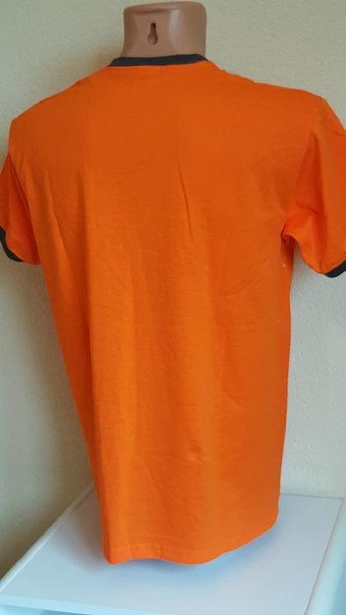 Retro, shirt Nederlands elftal - WK 74/78 - mt L - ER STAAT GEEN HANDTEKENING... | bol.com