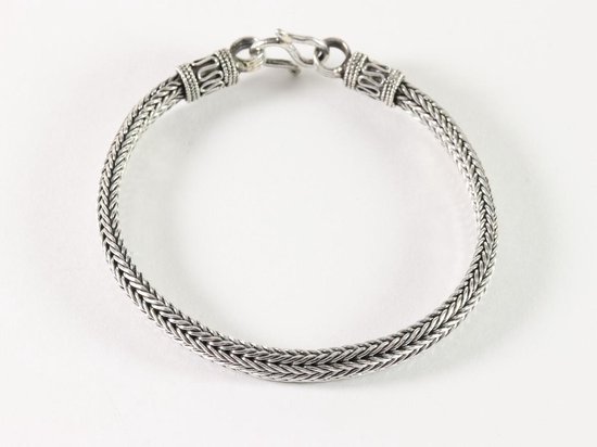 Zware zilveren snake armband met bewerkte sluiting - 19 cm