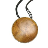 Ketting van touw met ronde schelpenhanger