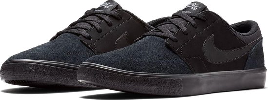 Nike Sneakers - Maat 41 - Mannen - zwart | bol.com