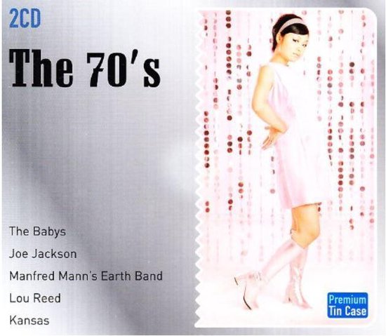 2CD The 70's, met een vrouw in een roze jurk en witte laarzen voor een glinsterende achtergrond. Premium Tin Case.