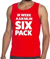 Ik werk aan mijn SIX Pack tekst tanktop / mouwloos shirt rood L
