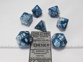 Chessex Lustrous Slate/white Polydice Dobbelsteen Set (7 stuks)